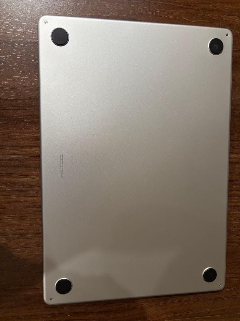 美品　MacBook Air 15インチ　M3 シルバー 256gb