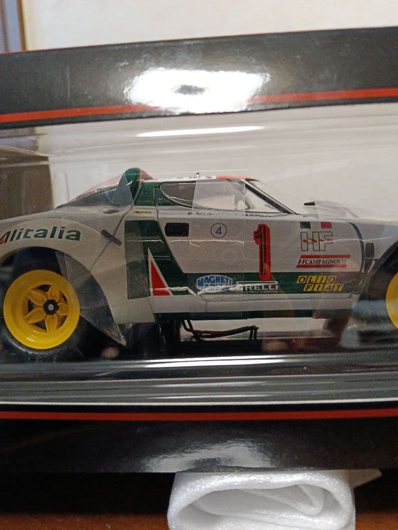 京商1/18ランチア・ストラトス77モンテカルロNo.1希少ライト点灯バージョン