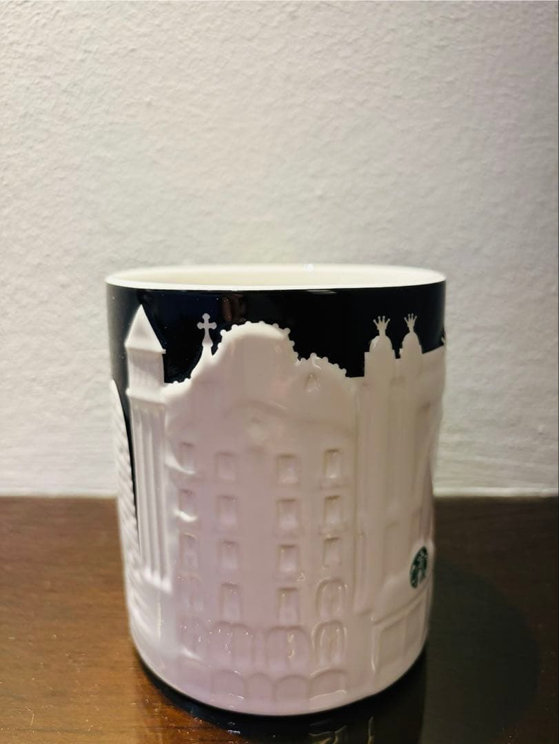 【新品未開封！バルセロナ限定】スターバックス STARBUCKS マグカップ