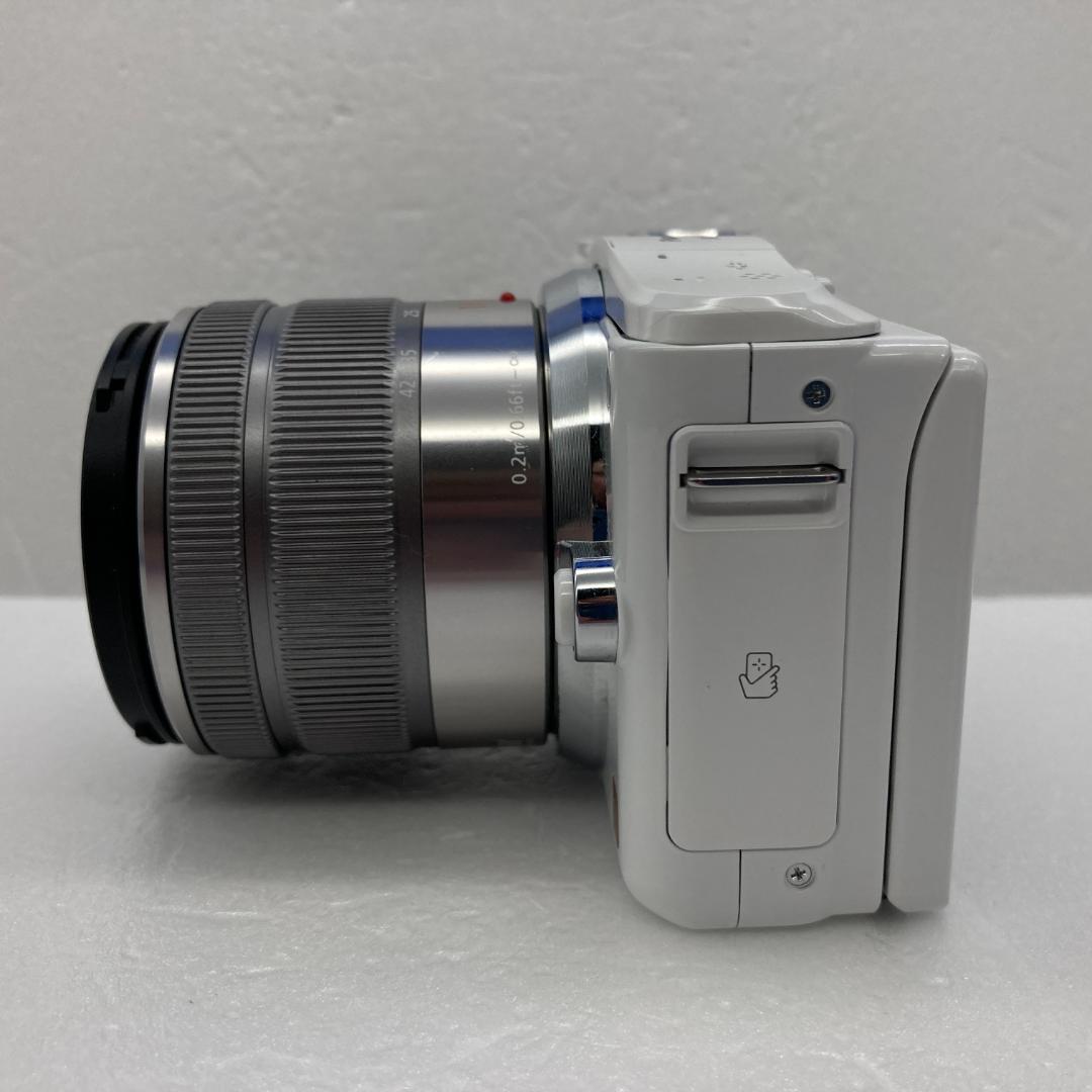 Panasonic LUMIX DMC-GF6　ダブルズームキット