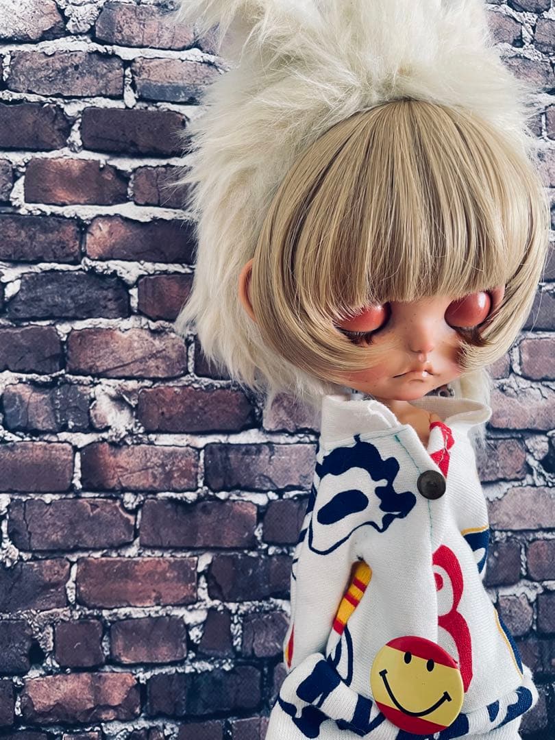 カスタム アイシードール タン肌 ウィッグ アウトフィット付属