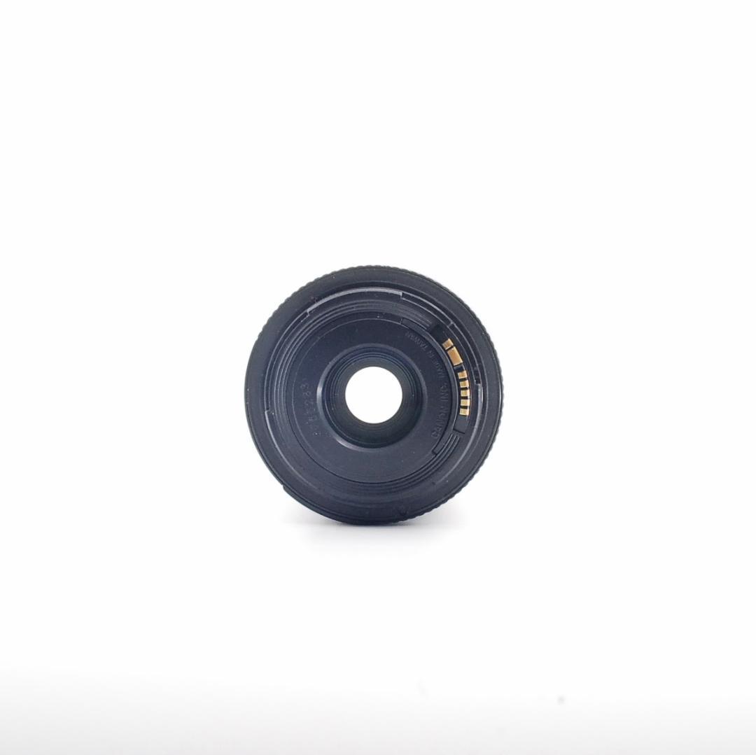 美品✨Canon kiss X70✨中望遠まで網羅 一眼レフカメラ　スマホ転送