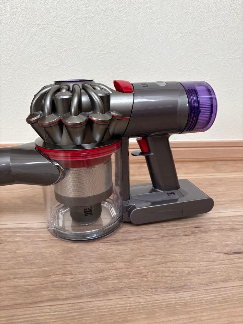 Dyson V8 スティッククリーナー 本体 充電器付き