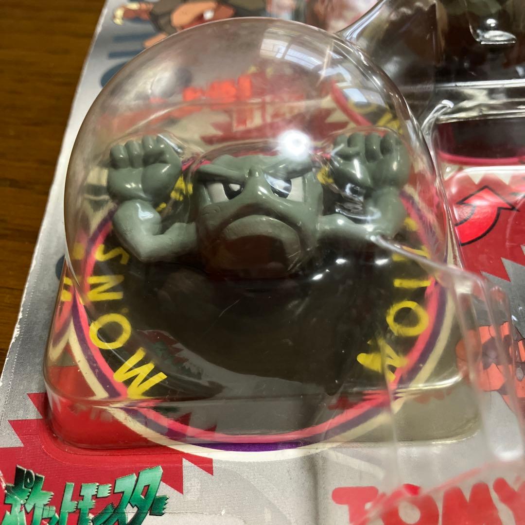 モンスターコレクション 42 イシツブテ & ゴローニャ　TOMY製