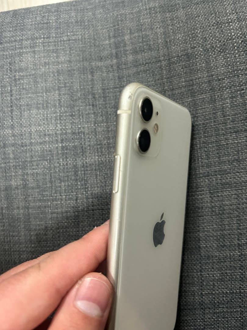 Apple iPhone 11 128GBホワイト