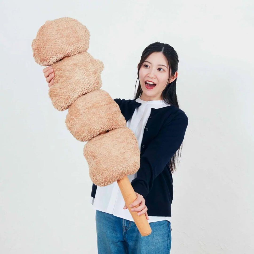 セブンイレブン happyくじ　特賞 BIGぬいぐるみ　からあげ棒