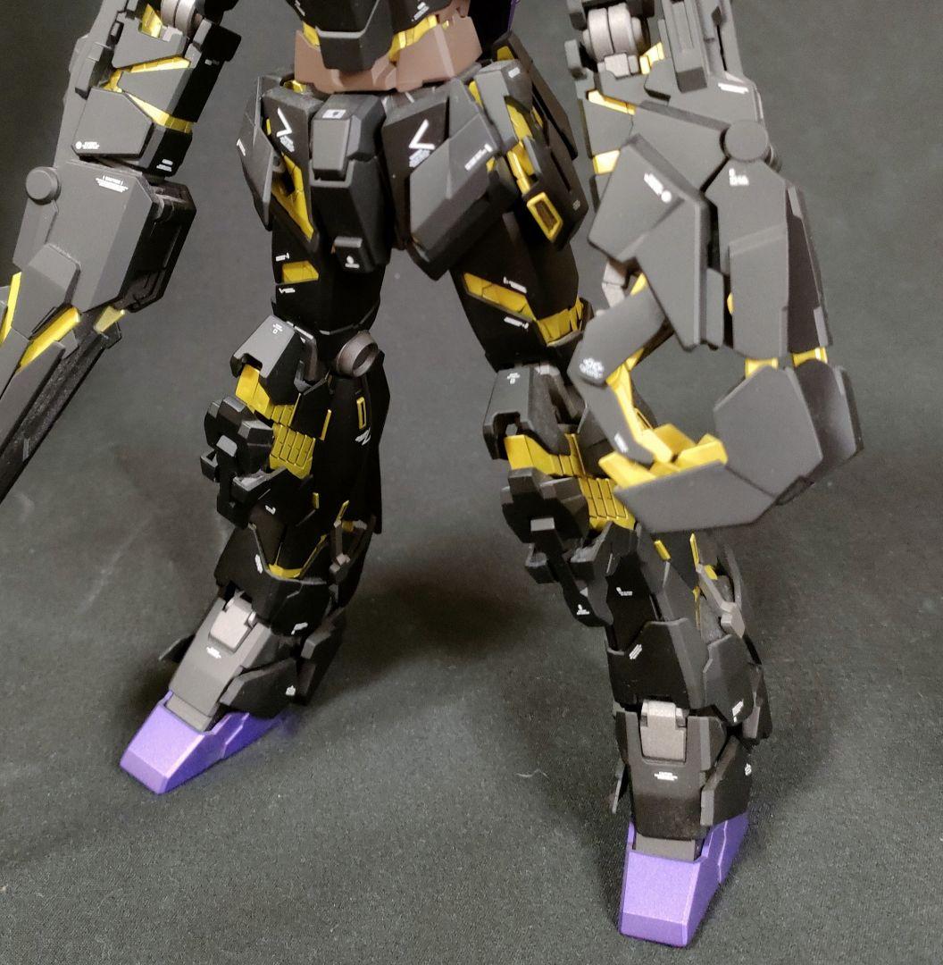 ガンプラ 塗装済完成品 MG 1/100 ユニコーンガンダム2号機 バンシィ