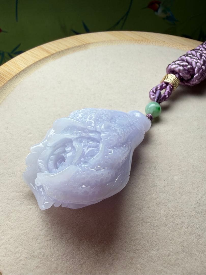 デカイ❣️天然本翡翠　リアル⭐️手彫ラベンダー【発財】白菜ネックレス　鑑定書付き
