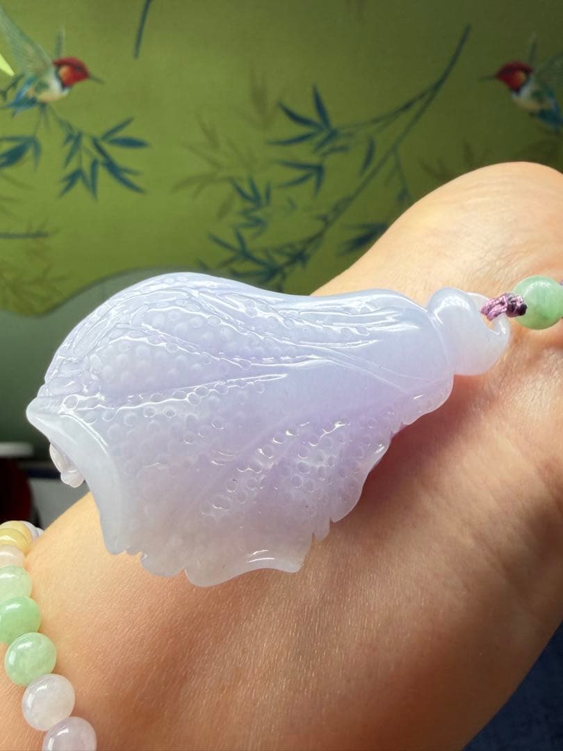 デカイ❣️天然本翡翠　リアル⭐️手彫ラベンダー【発財】白菜ネックレス　鑑定書付き