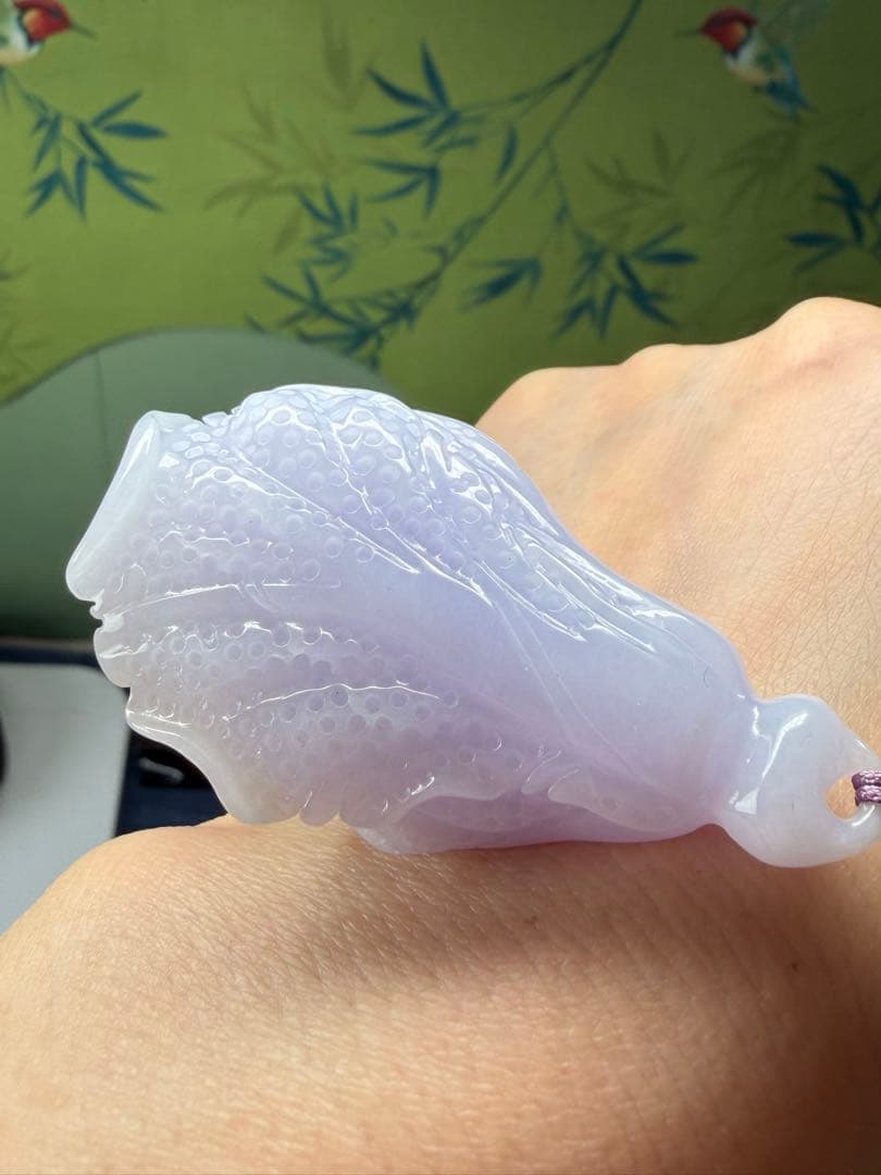 デカイ❣️天然本翡翠　リアル⭐️手彫ラベンダー【発財】白菜ネックレス　鑑定書付き