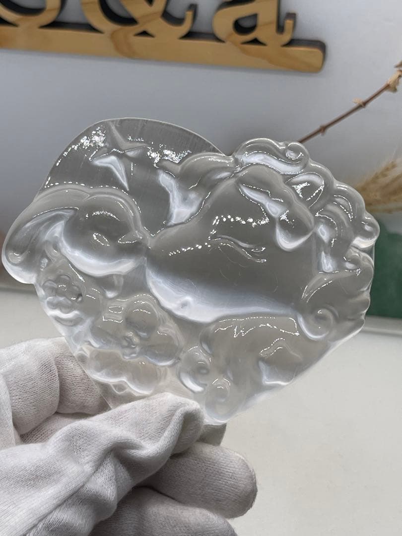 MH様【3088】 ユニコーン彫り ハート型プレート　セレナイト