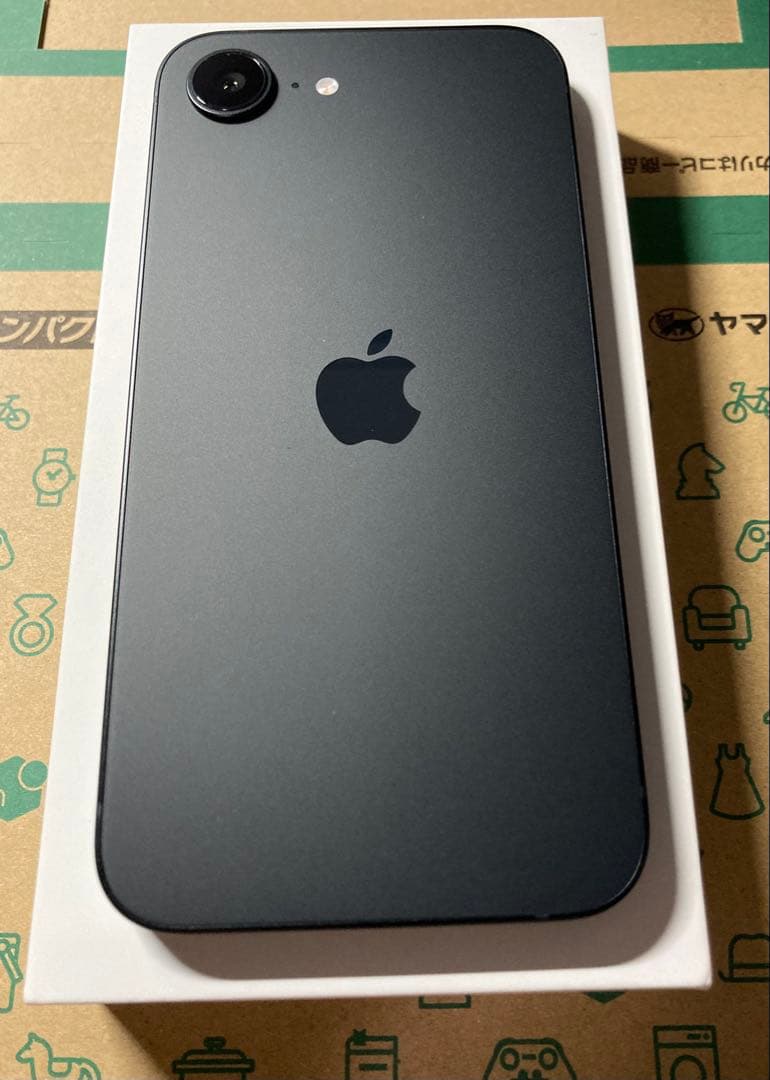 【 iPhone16e】128GB ケース3個＆フィルム2枚付き【説明文必読】
