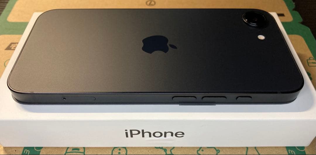 【 iPhone16e】128GB ケース3個＆フィルム2枚付き【説明文必読】