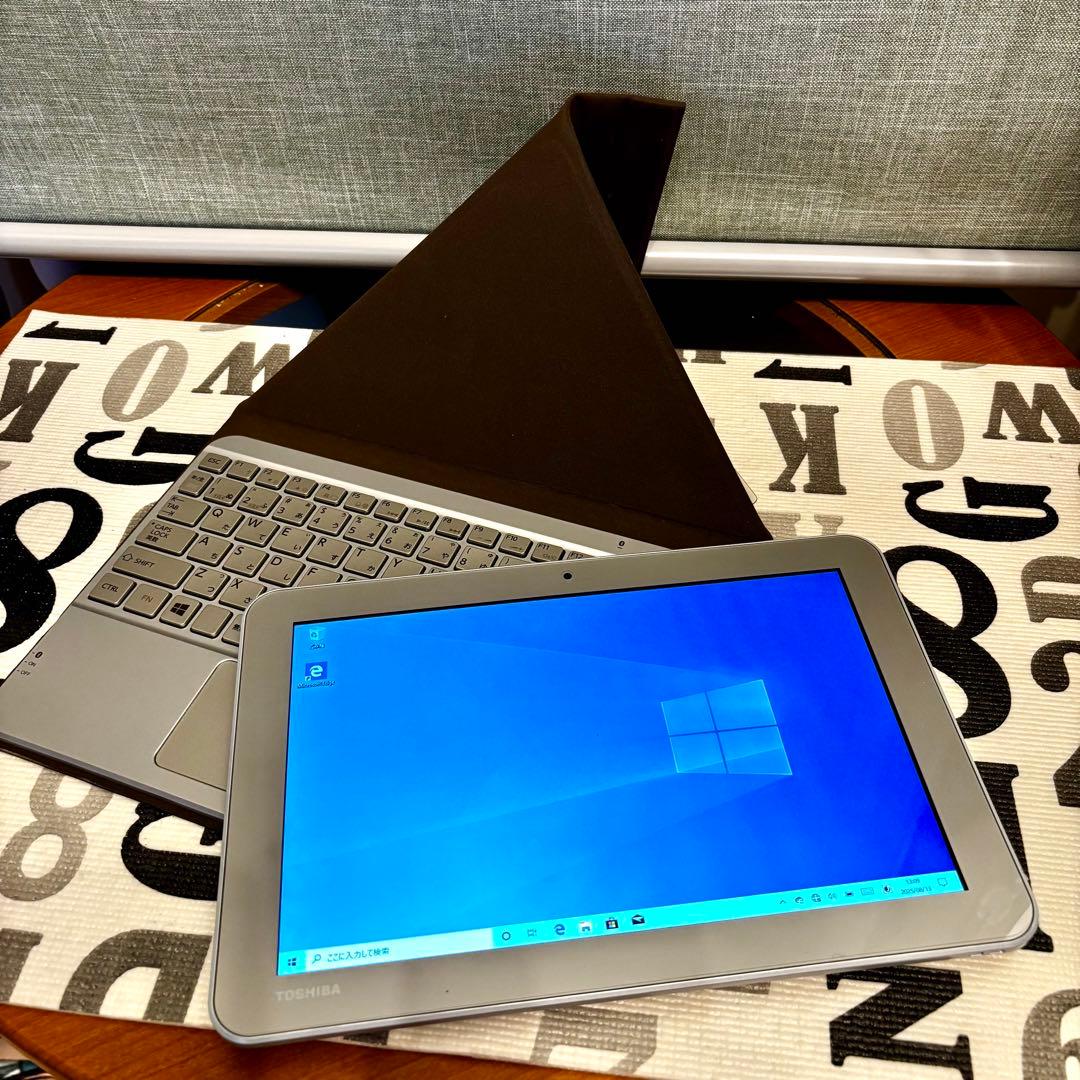 東芝 S50 Windows10タブレットPC 10インチ キーボード付