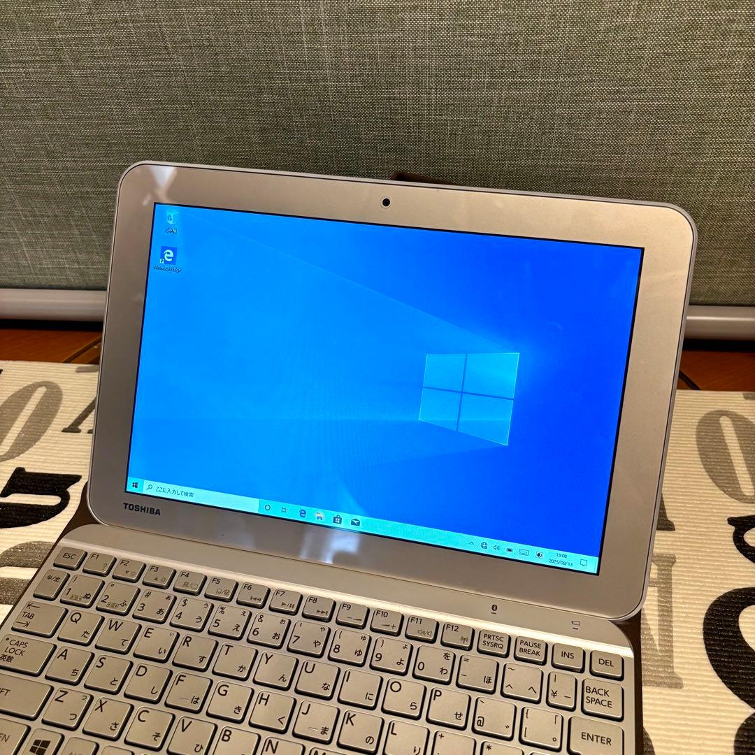 東芝 S50 Windows10タブレットPC 10インチ キーボード付