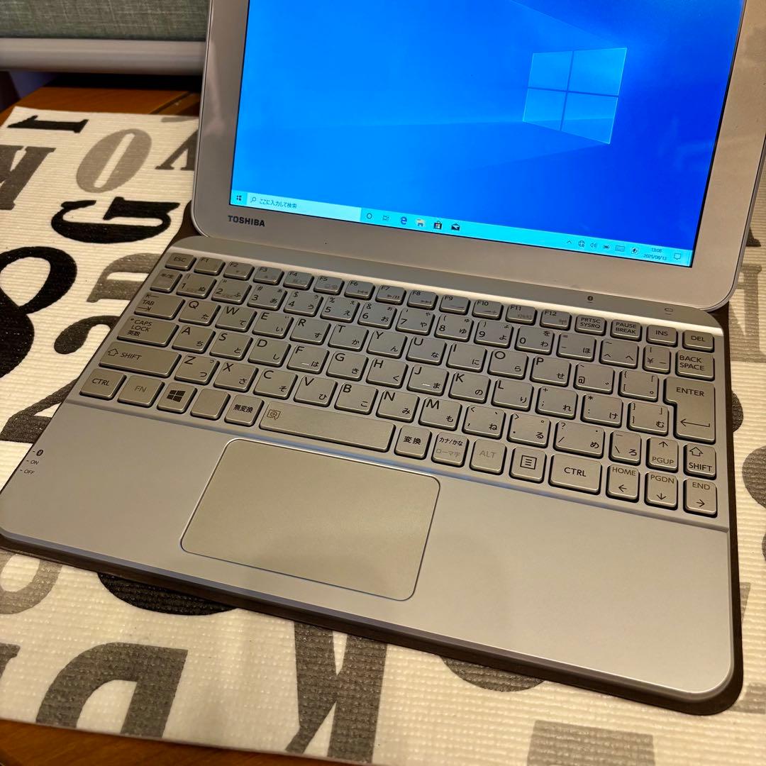 東芝 S50 Windows10タブレットPC 10インチ キーボード付