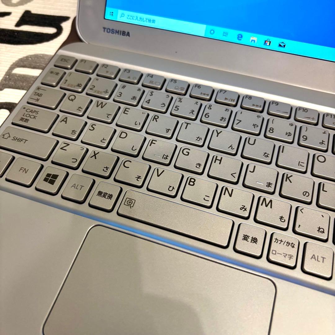 東芝 S50 Windows10タブレットPC 10インチ キーボード付