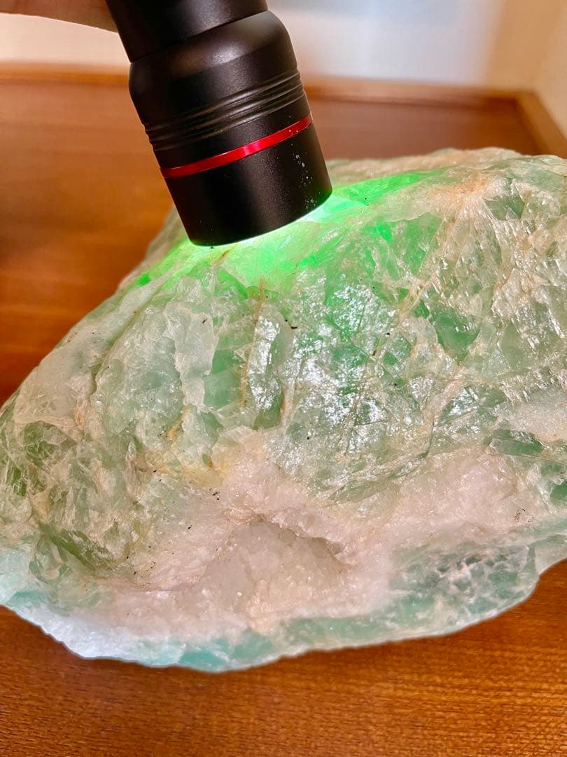 巨大　フローライト約4300g 蛍石　ラリマー アマゾナイト　翡翠　原石 鑑賞石