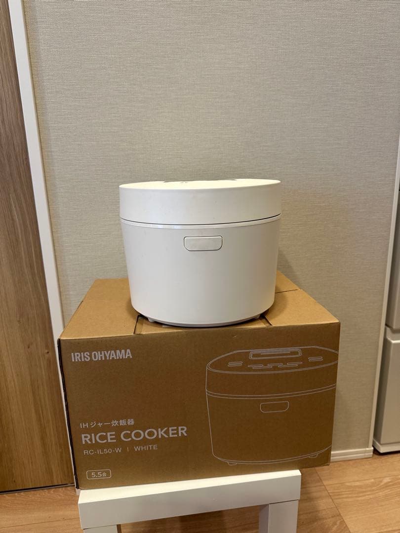 美品 2024年購入 炊飯器 アイリスオーヤマ 5.5合炊