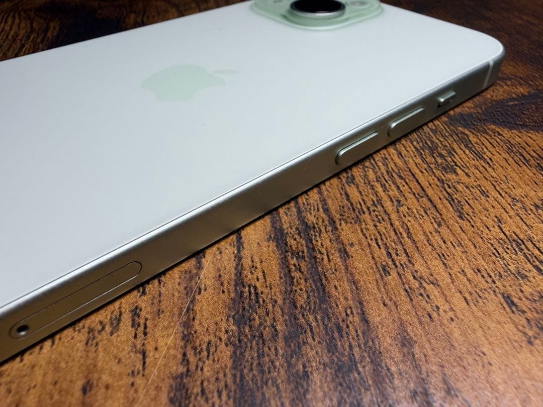 み*様 【美品】iPhone15 256GB SIMフリー