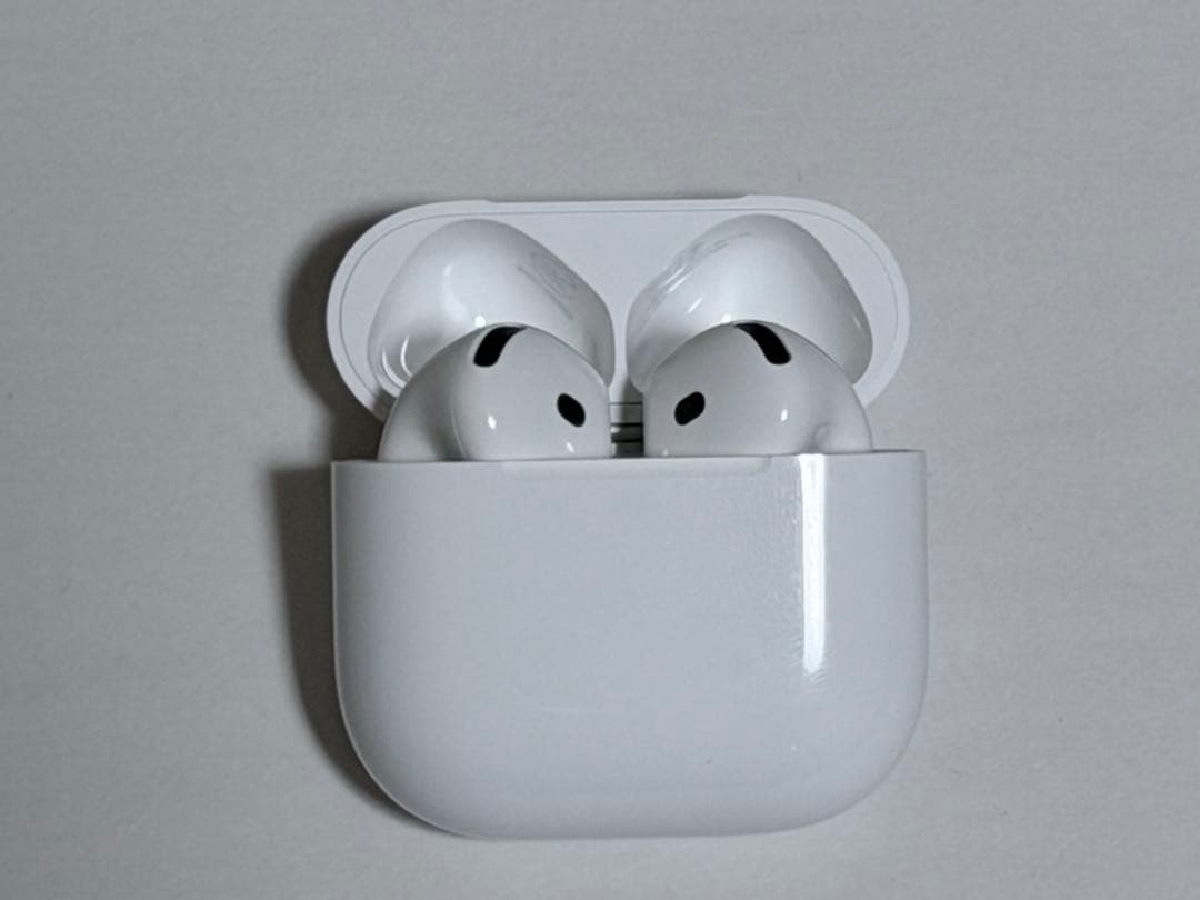 【即日発送】Apple AirPods 4（ノイズキャンセリング搭載モデル）