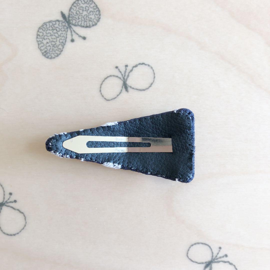 minä perhonen パッチンピン　7cmトライアングル　#251