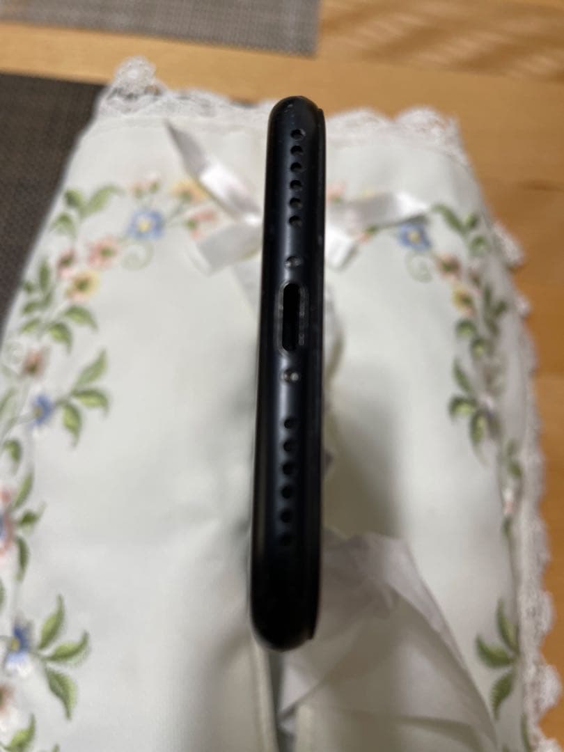 Apple iPhone 7 ブラック　128G