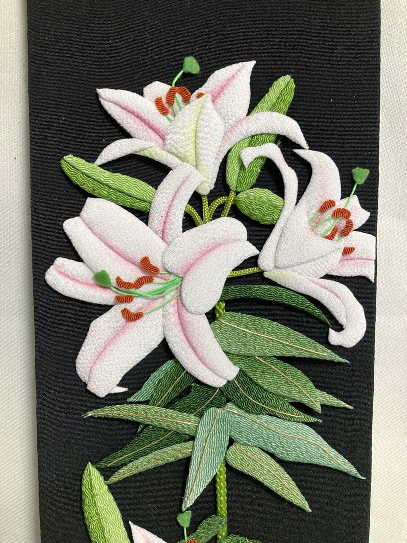 手作り押絵の壁飾り『百合の花』