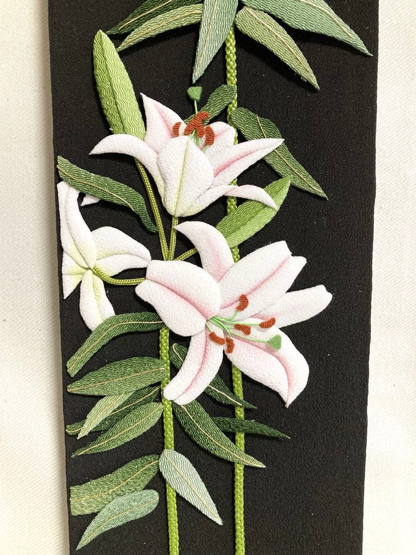 手作り押絵の壁飾り『百合の花』