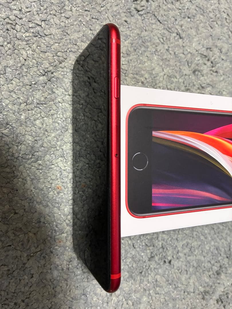 iPhone SE (第2世代) 128GB PRODUCT(RED)