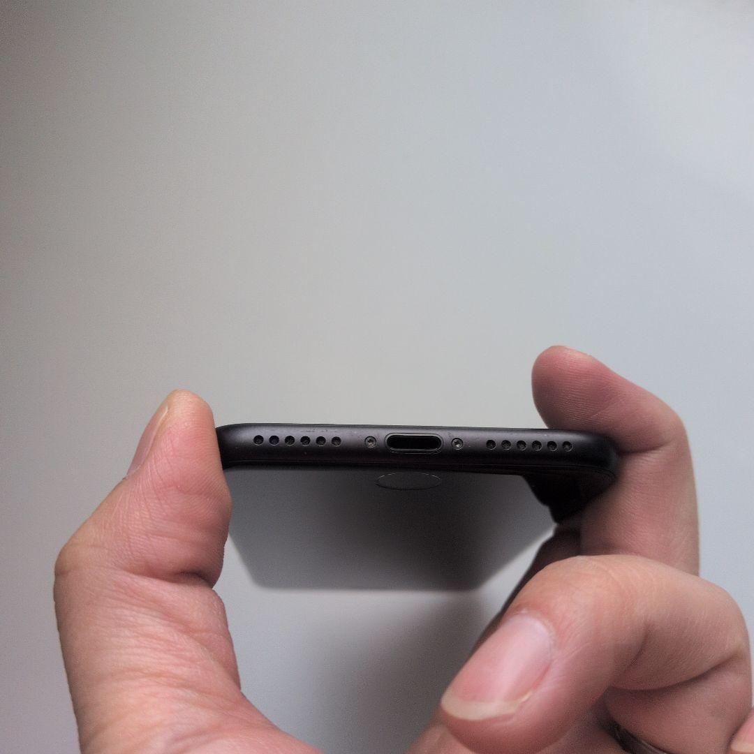 iPhone７ 32GB　傷無し、動作良好 【超美品】早い者勝ち！！