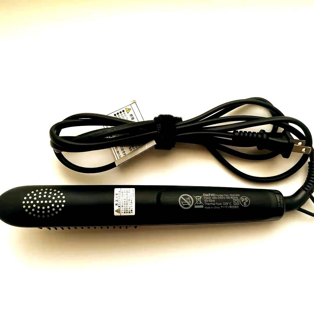 DAFNI nano（ダフニ ナノ）／ヘアブラシ型ヘアアイロン ヤーマン