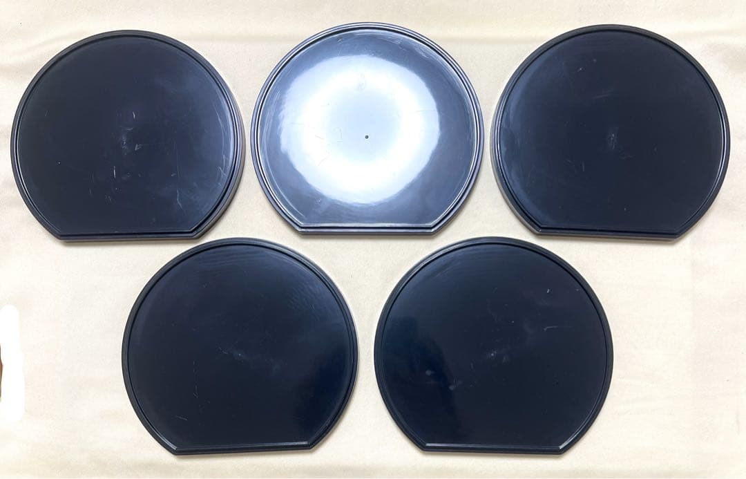 有田焼　喜峰窯　赤絵花竹鳥文　蓋付き碗＆漆器半月皿＆スブ－ン　茶碗蒸し器セット