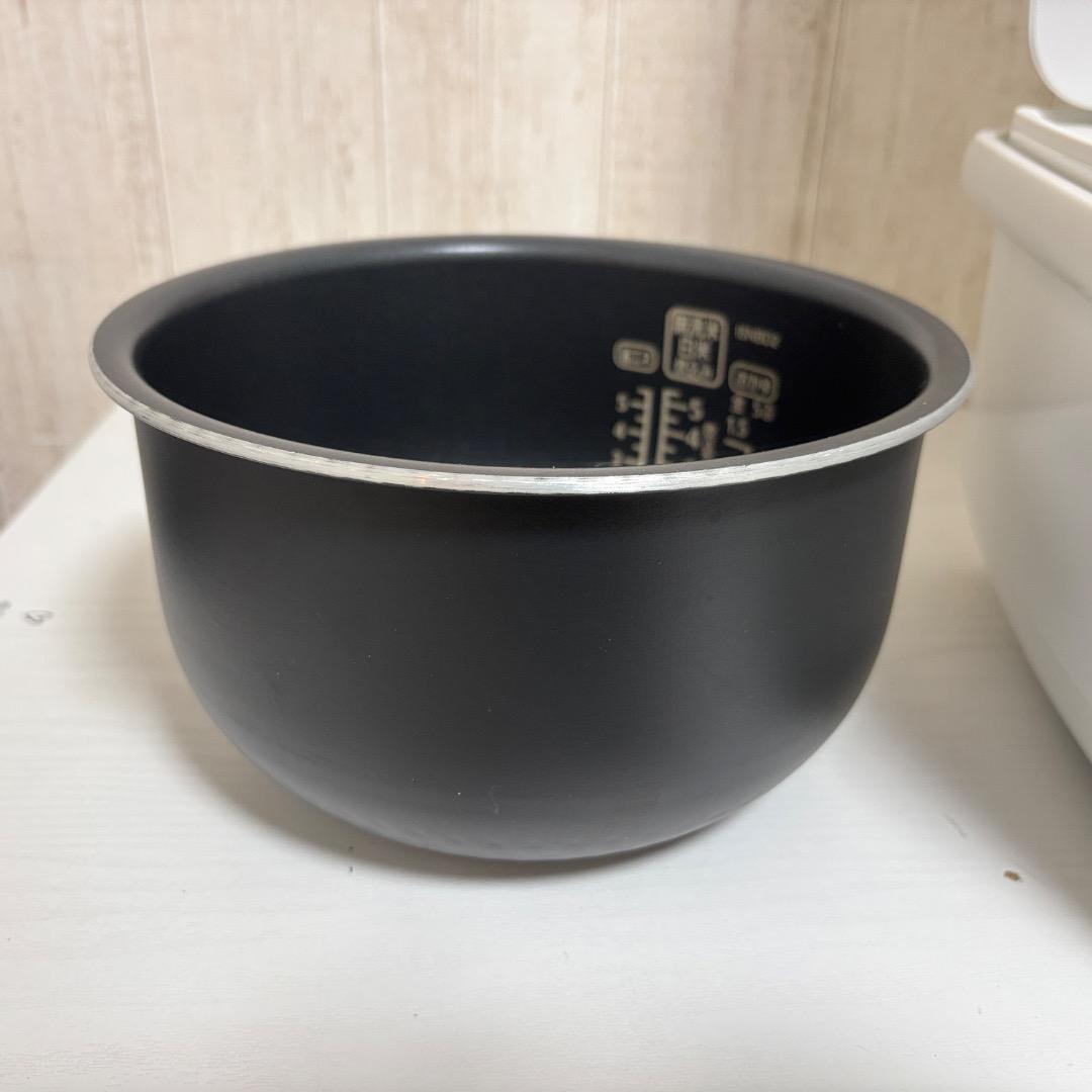 アイリスオーヤマ IH式 5.5合炊き ERC-IE50-W 2019年製