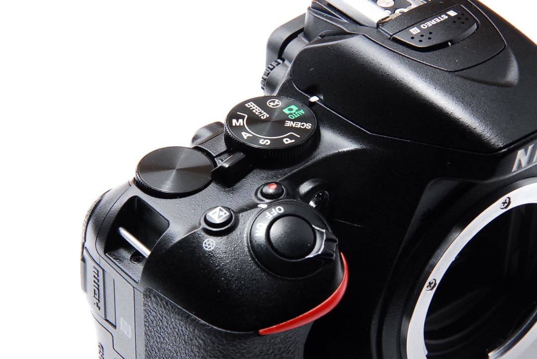 ❁Wi-Fi搭載❁Nikon ニコン D5600 Bluetooth搭載　転送