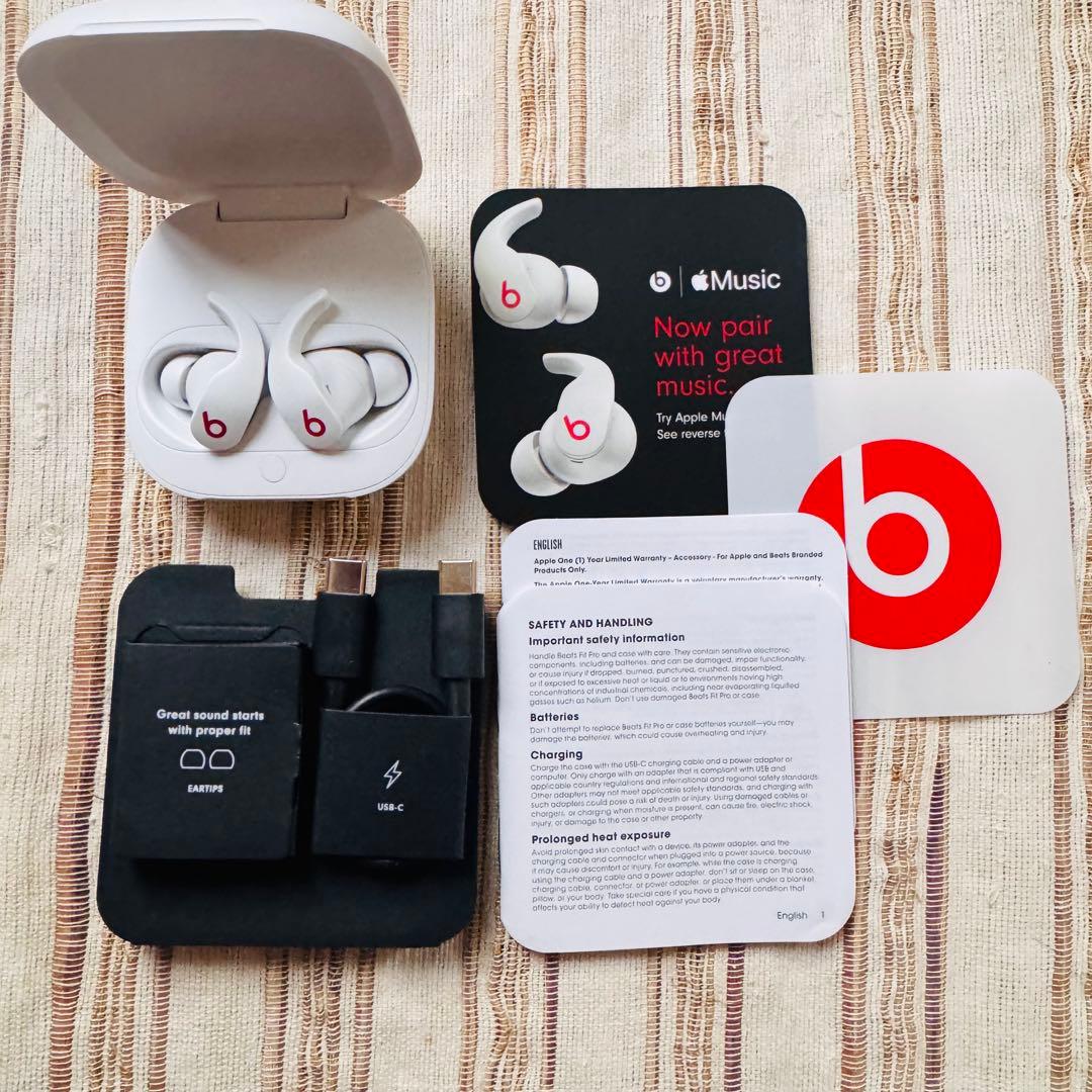 【beats】ワイヤレスイヤホン ②