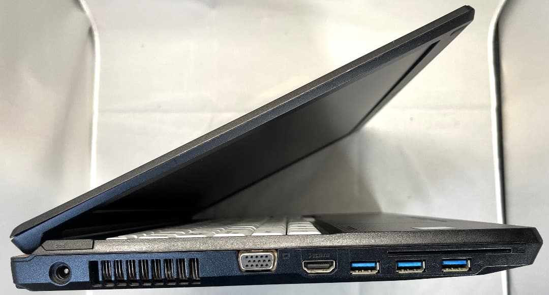 カッツ様LIFEBOOK A748/TX 第8世代Core i5-8250U