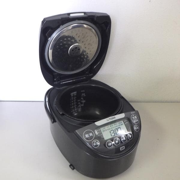 タイガー IHジャー炊飯器 5.5合炊き JPW-B100 2022年製