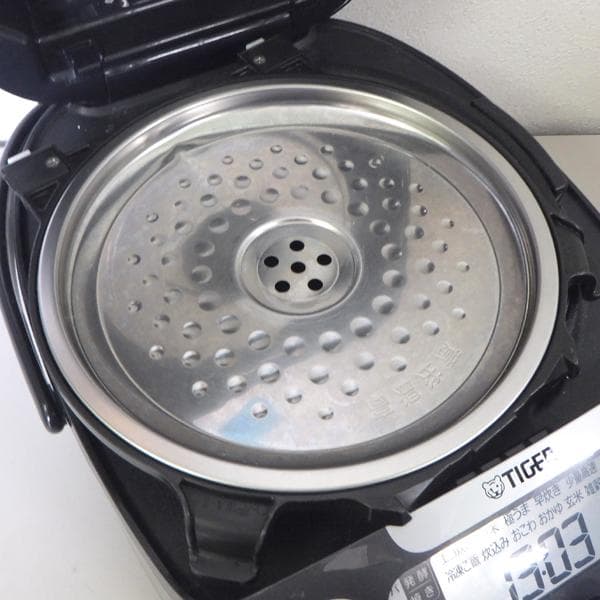 タイガー IHジャー炊飯器 5.5合炊き JPW-B100 2022年製