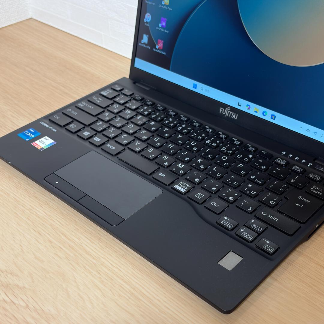 富士通　11世代i5　AI　ノートパソコン　Windows11　オフィス　12