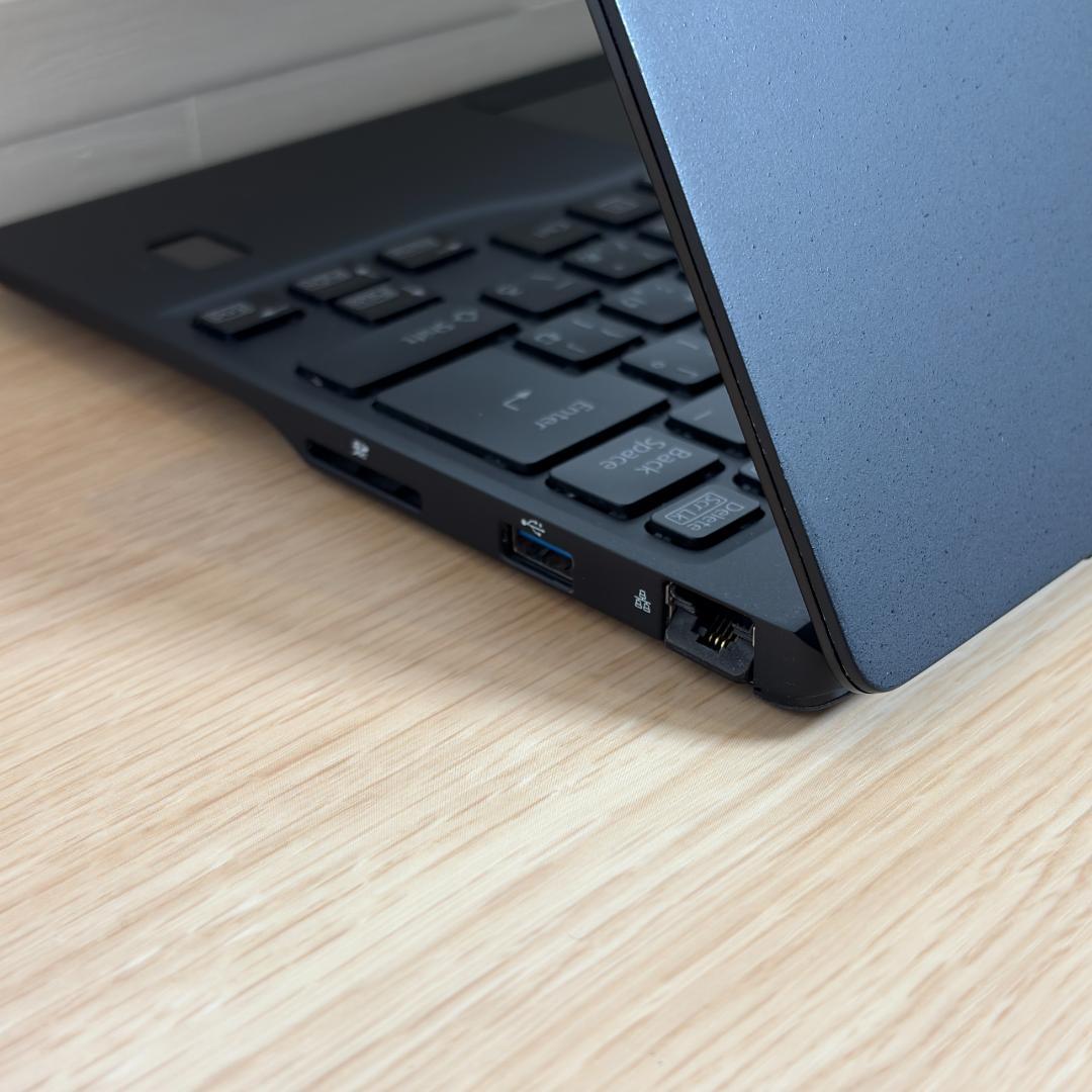 富士通　11世代i5　AI　ノートパソコン　Windows11　オフィス　12