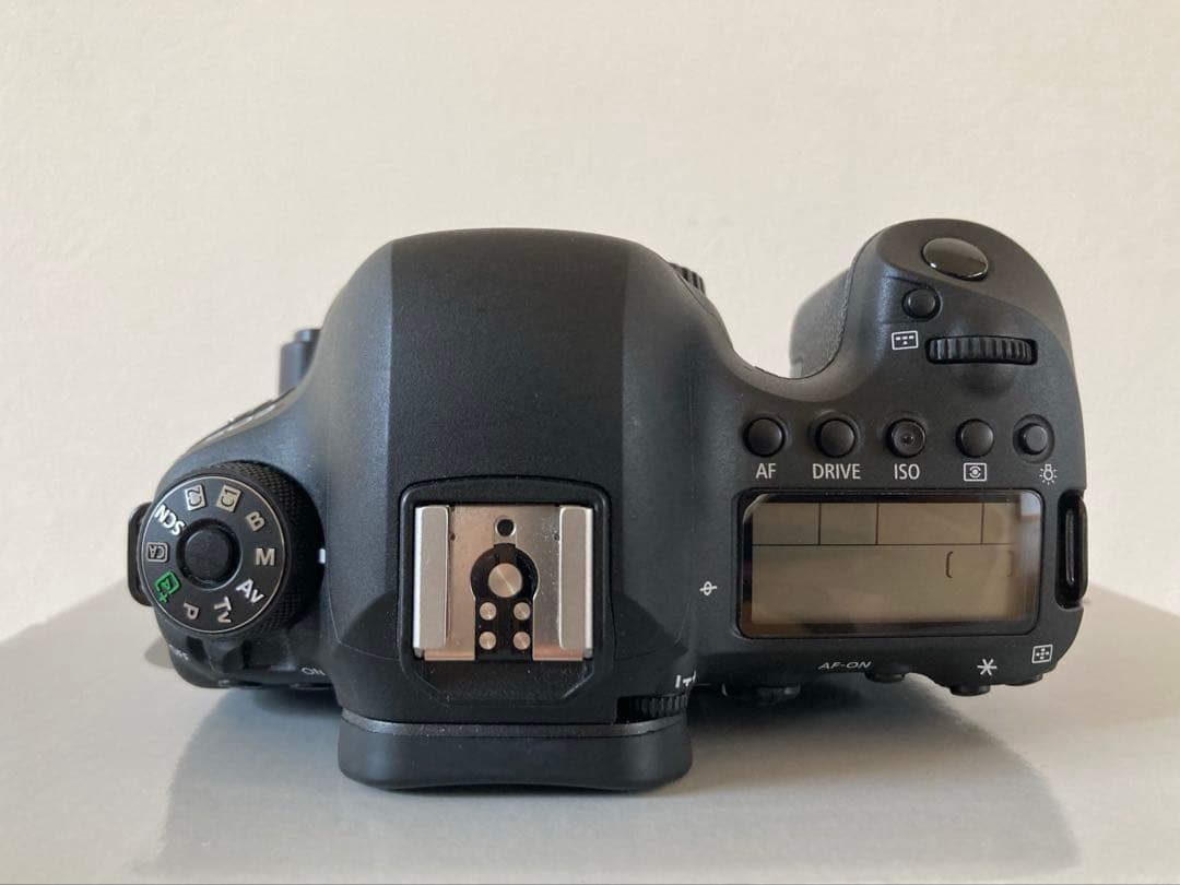 Canon EOS 6D Mark II 本体　美品