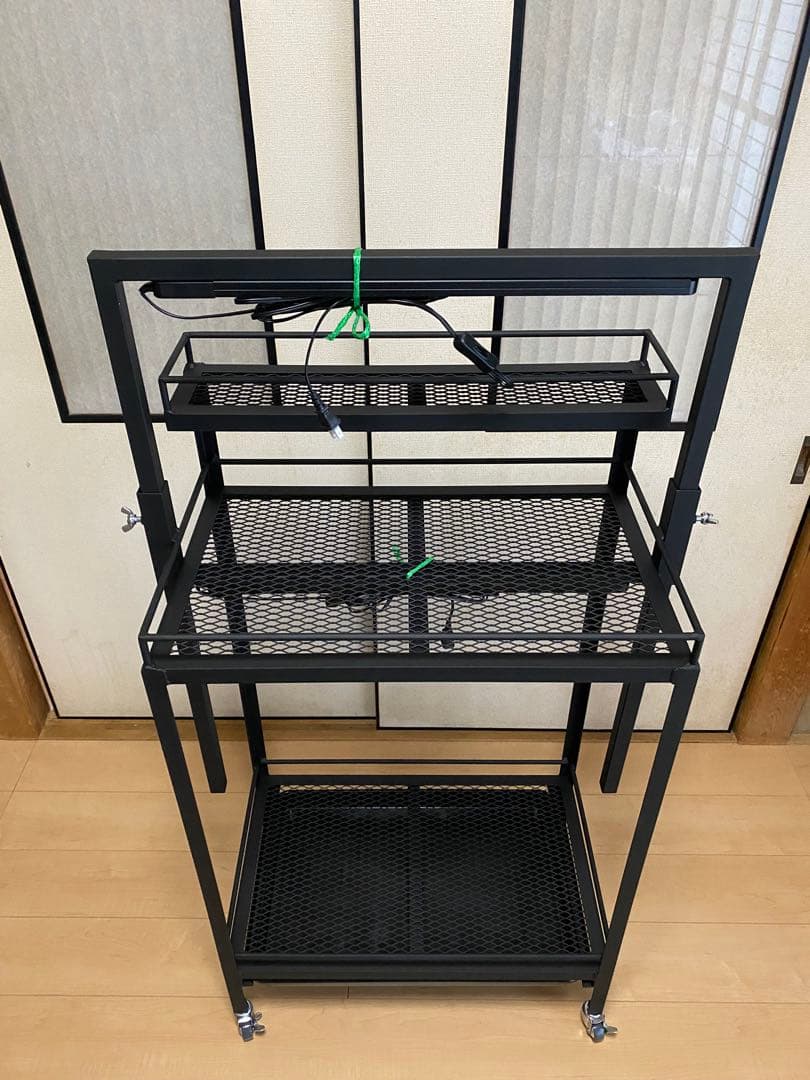 アイアンシェルフ　植物棚　アガベ　多肉植物　ボタニカルシェルフ　ダクトレールバー