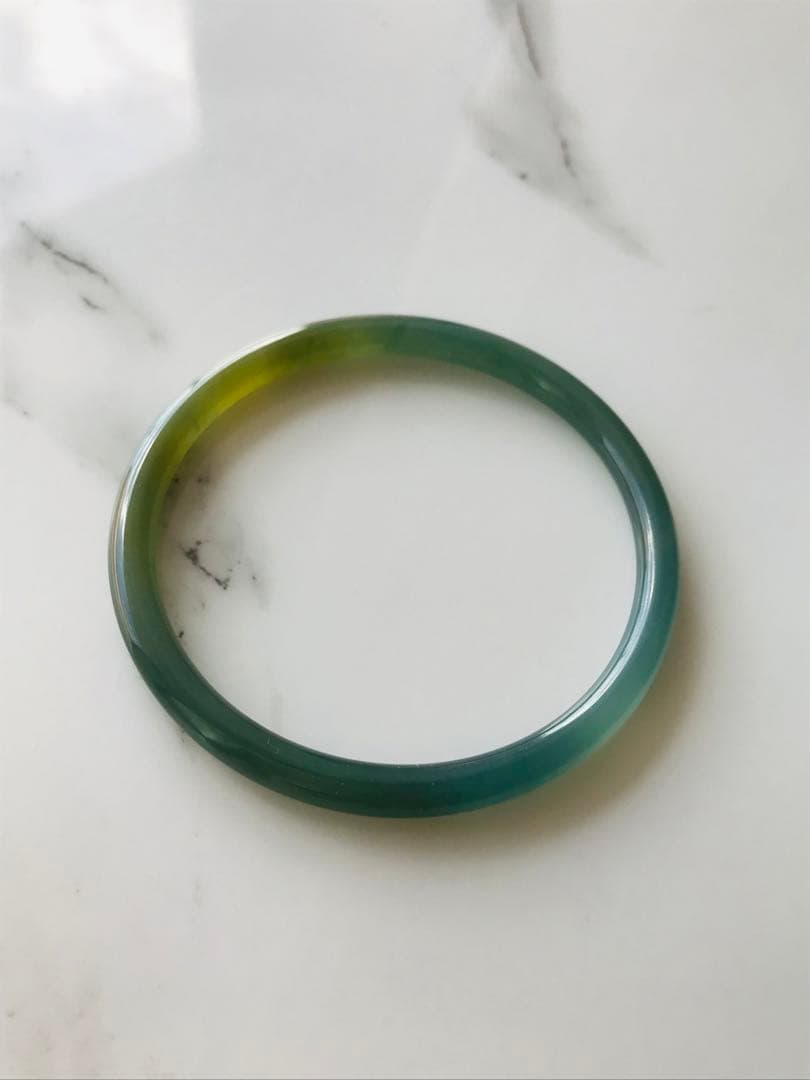 【B1210-0141】翡翠　ヒスイ　バングル　希少　グアテマラ産　55.1mm