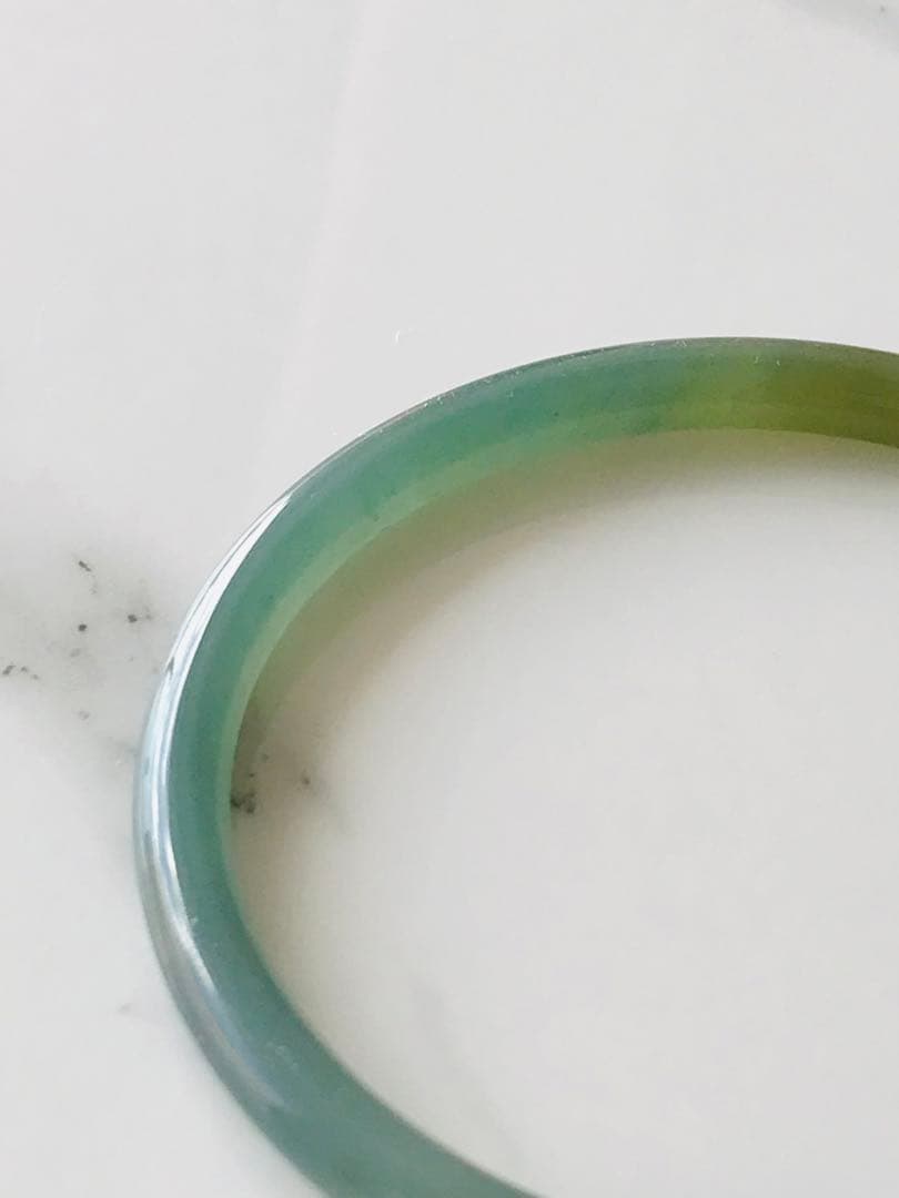 【B1210-0141】翡翠　ヒスイ　バングル　希少　グアテマラ産　55.1mm