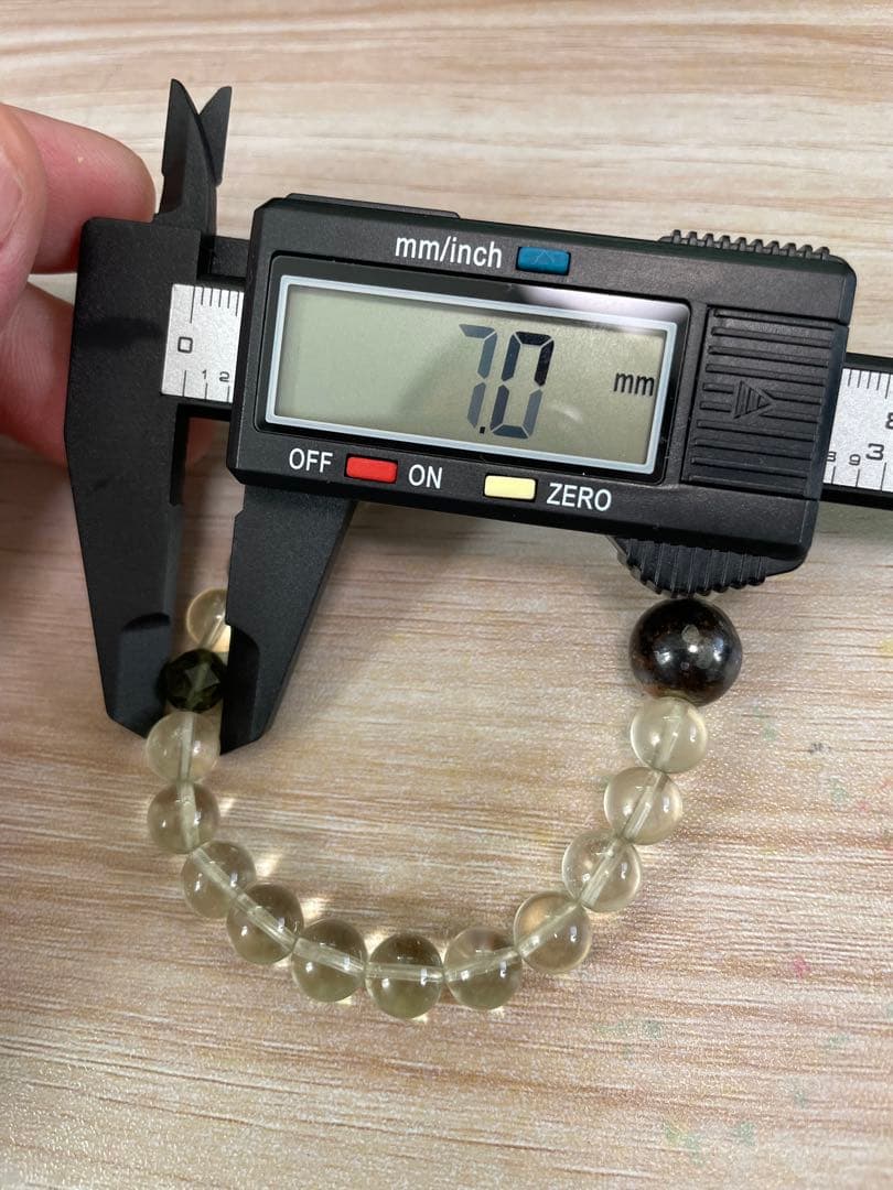 リビアングラス　モルダバイト　パラサイト隕石ブレスレット