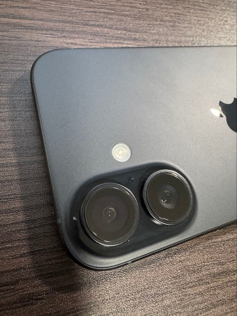 Apple iPhone 16 ブラック　128GB