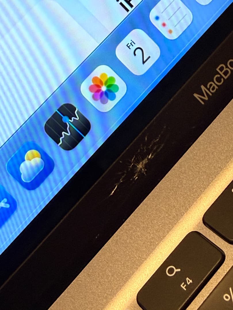 MacBook Air M1 16GB, SSD 1TB 本体 画面に傷あり