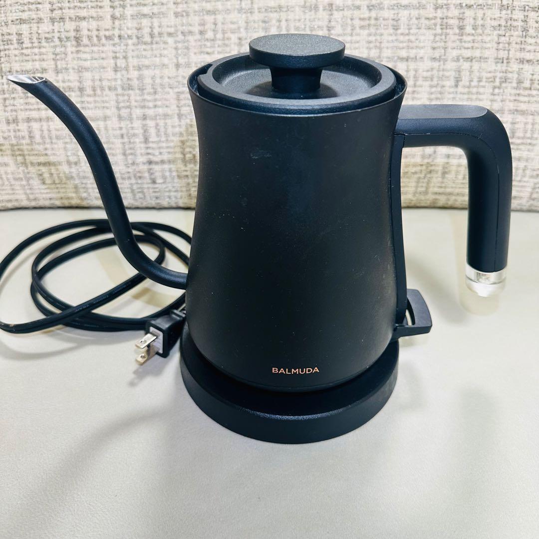 バルミューダ The Pot 電気ケトル 美品 BALMUDA おしゃれ