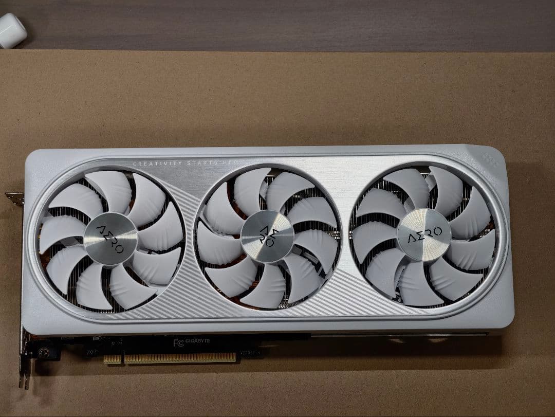 【美品】GEFORCE RTX 4070Ti SUPER AERO OC 16G